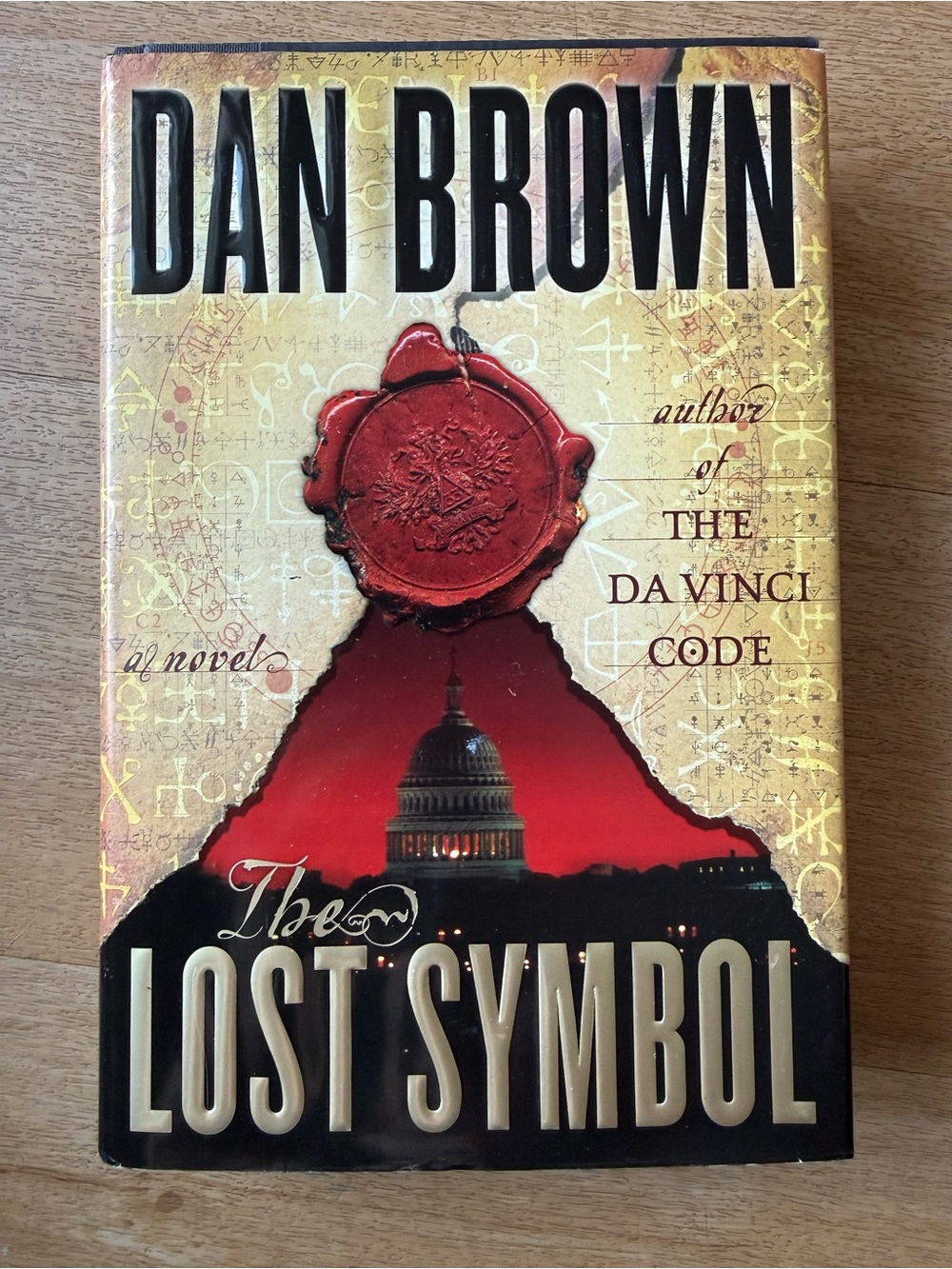 📚3 for $12📚 Dan Brown - The Lost Symbol (Red & Gold Hardcover)